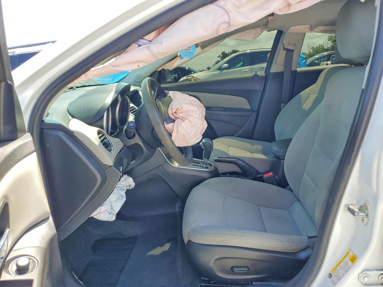 2015 Chevrolet Cruze Lt - Image 7