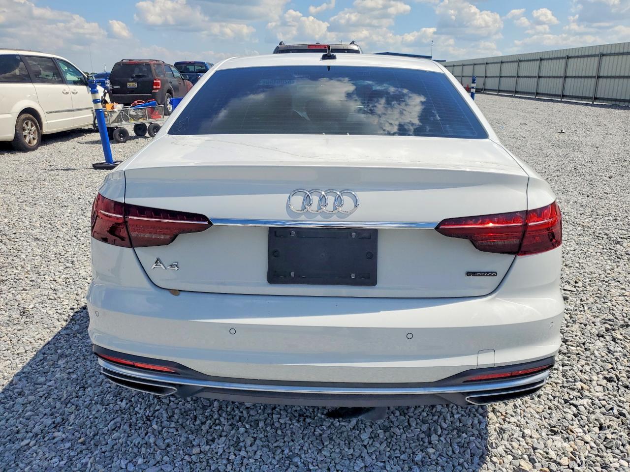 2023 Audi A4 Premium 45 - Фото 6