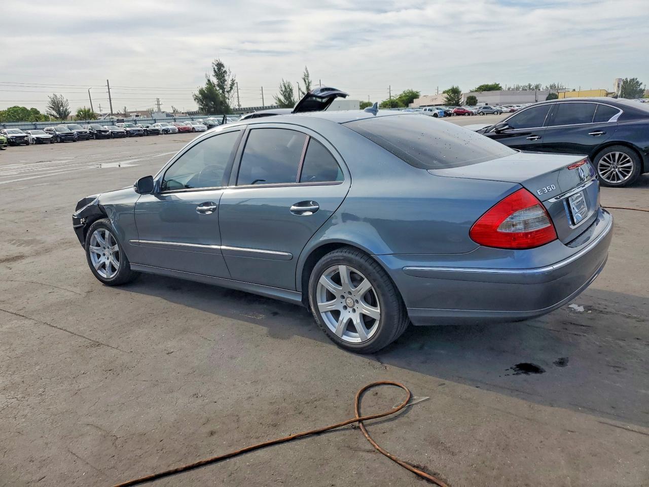 2008 Mercedes-Benz E 350 - Image 2