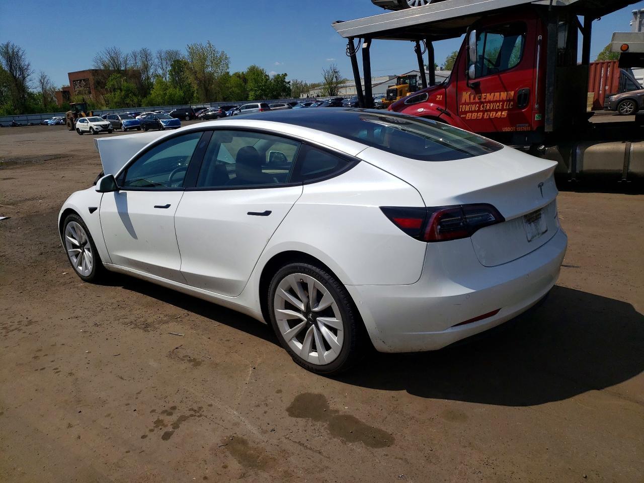 2022 Tesla Model 3 - Image 2