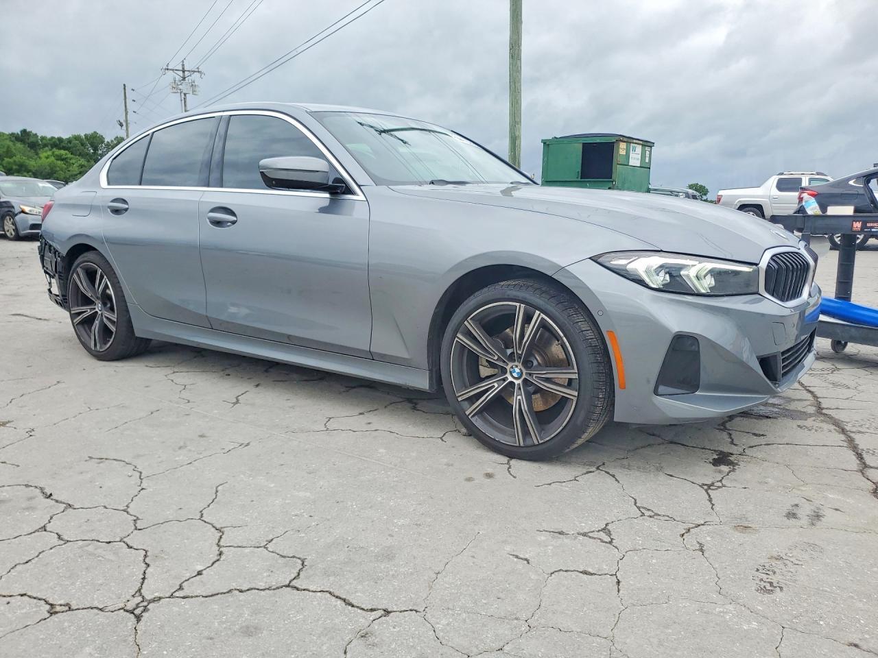 2024 BMW 330I - Фото 4