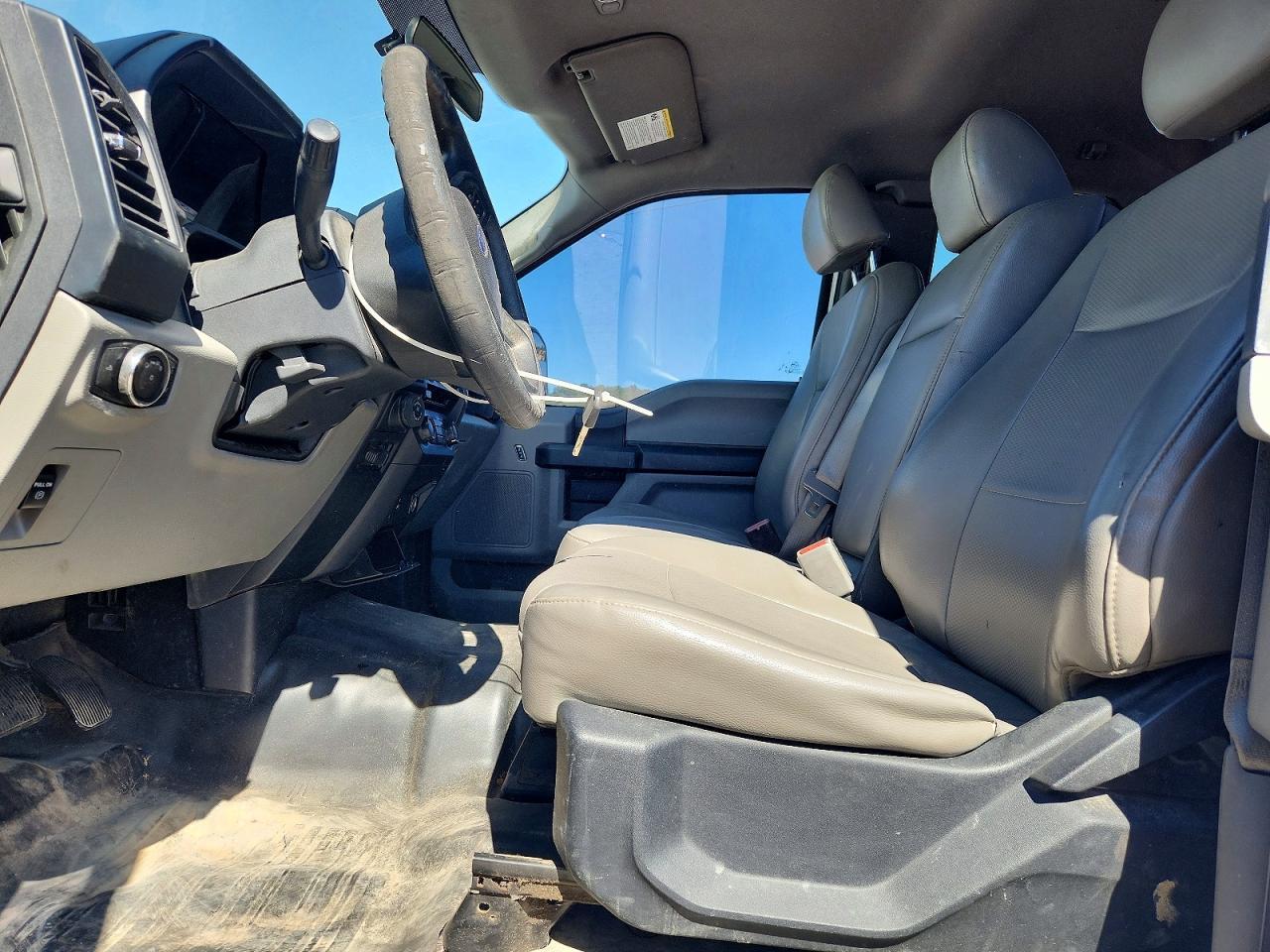 2016 Ford F150 Super Cab - Фото 7