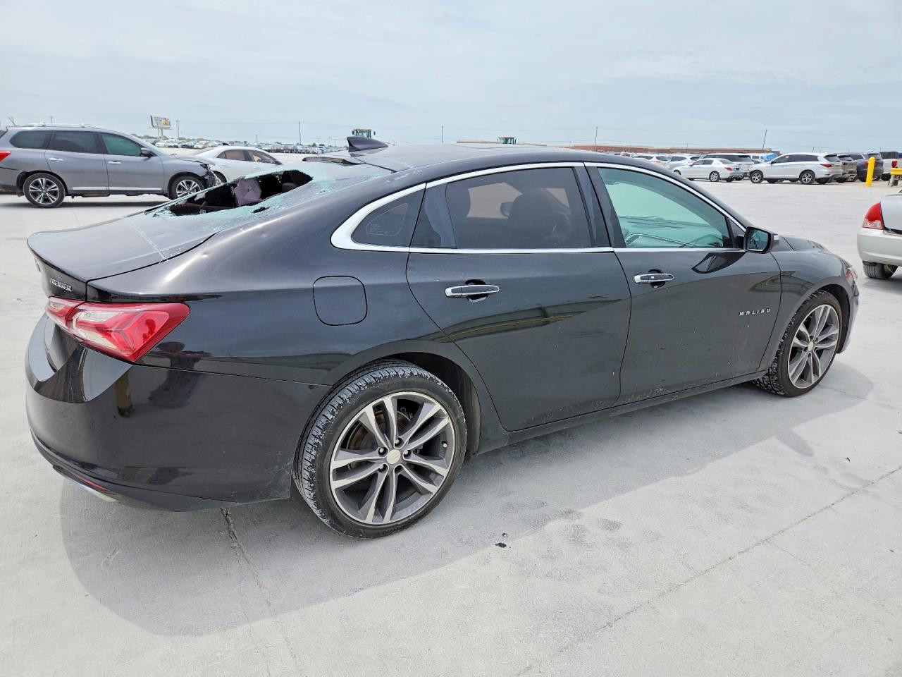 2020 Chevrolet Malibu Premier - Фото 3