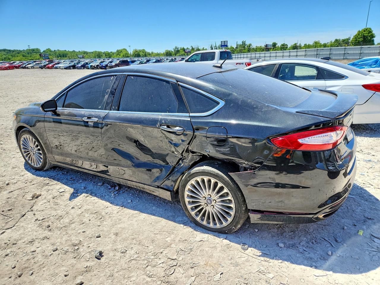 2014 Ford Fusion Titanium - Фото 2