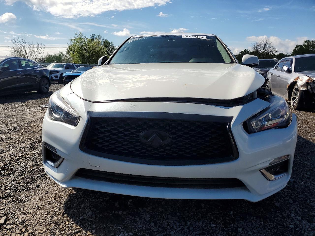 2018 Infiniti Q50 3.0T Luxe - Фото 5