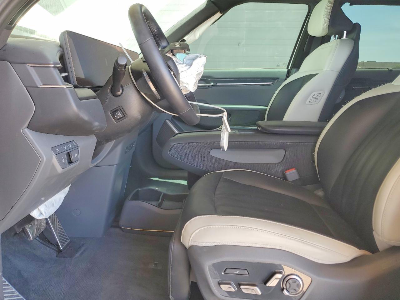 2024 Kia Ev9 Gt Line - Image 7