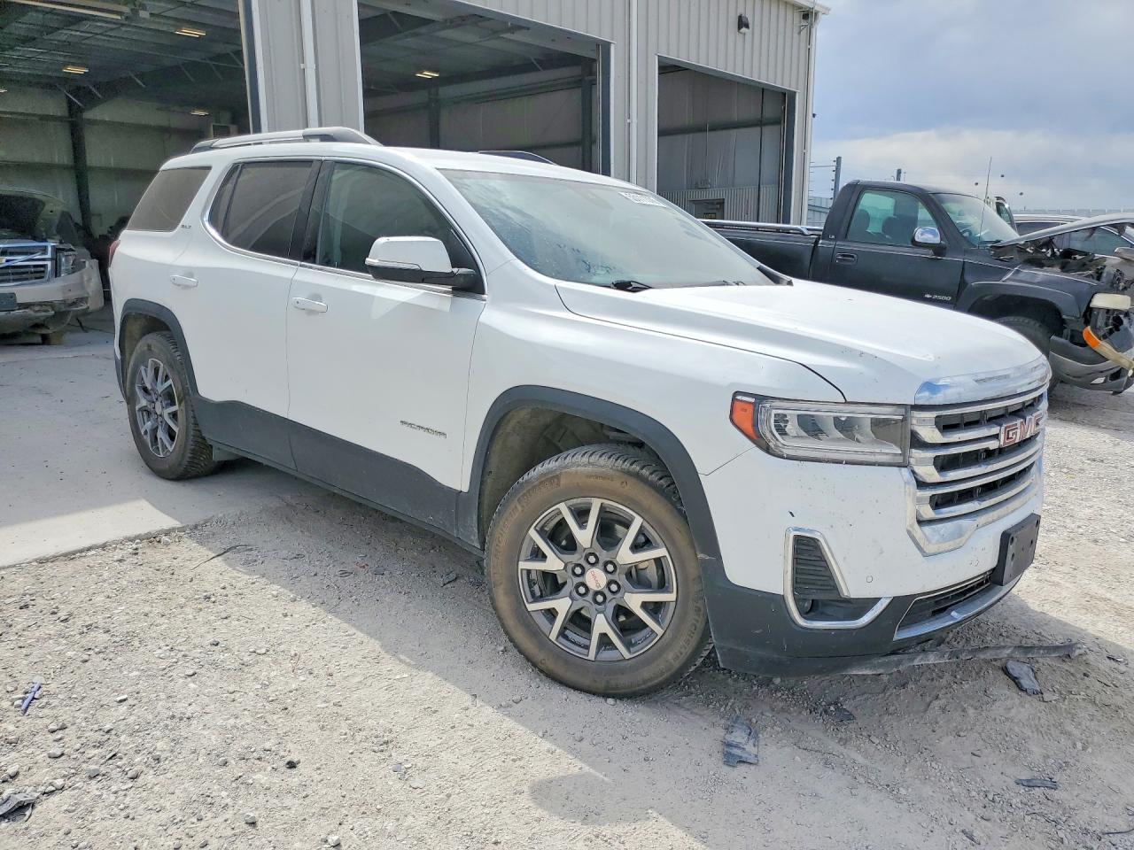2020 GMC Acadia Slt - Image 4
