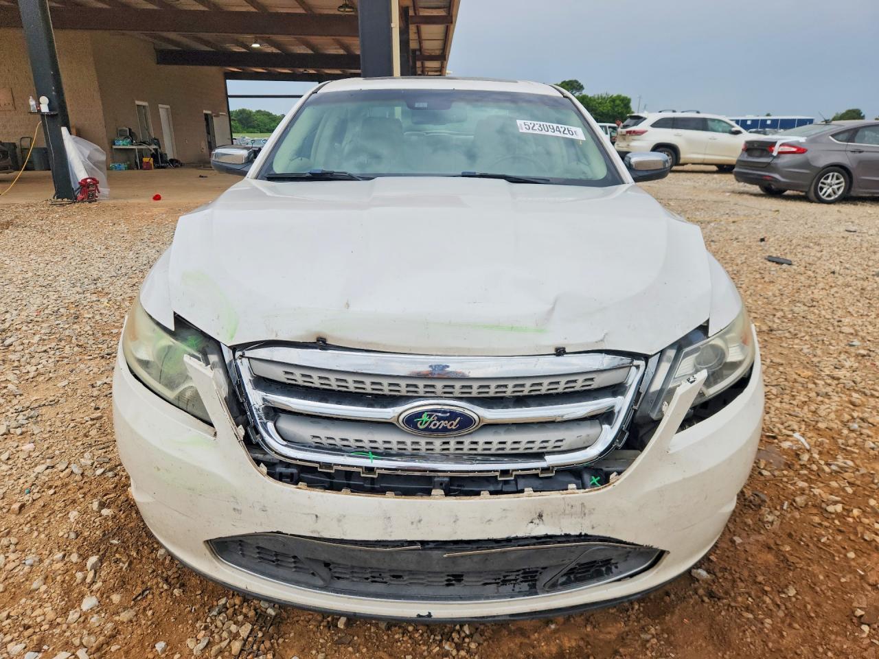 2011 Ford Taurus Limited - Image 5