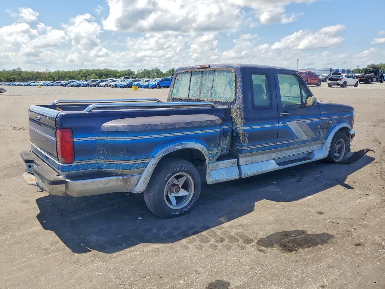 1995 Ford F150 - Фото 3