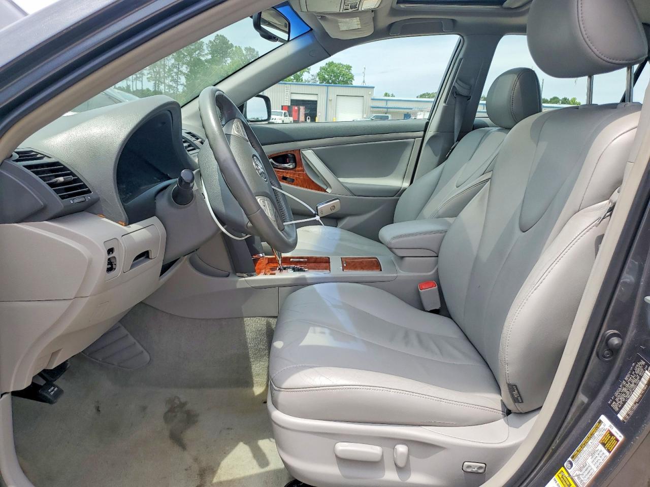 2008 Toyota Camry Xle V6 - Image 7