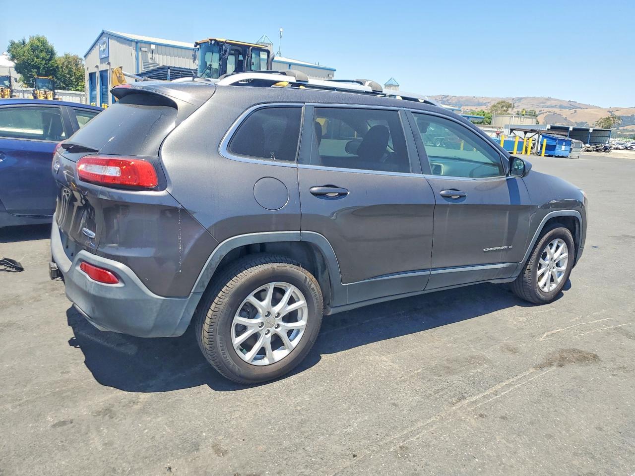 2015 Jeep Cherokee Latitude - Фото 3