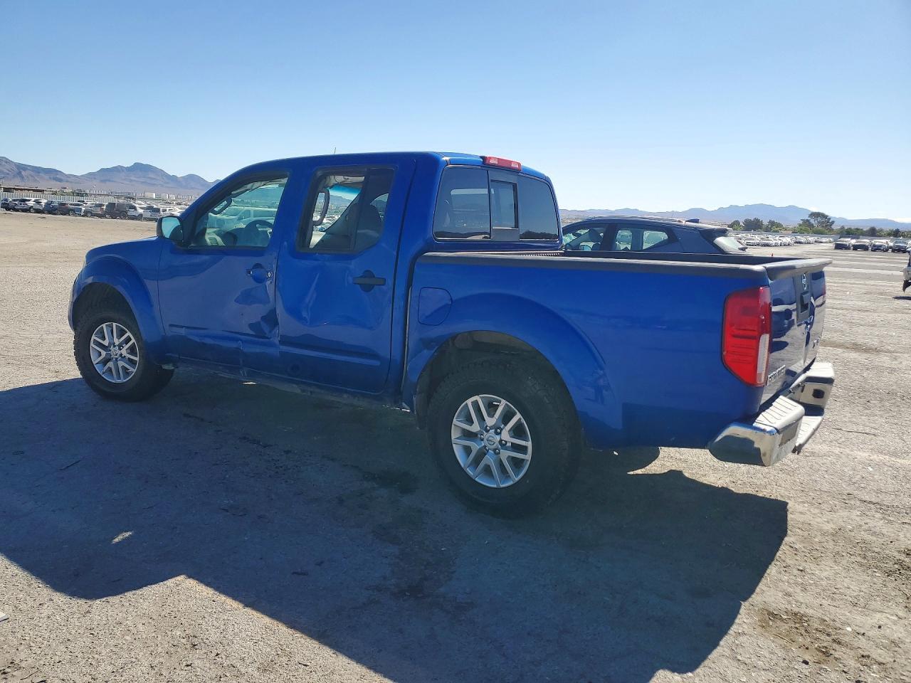 2014 Nissan Frontier S - Image 2