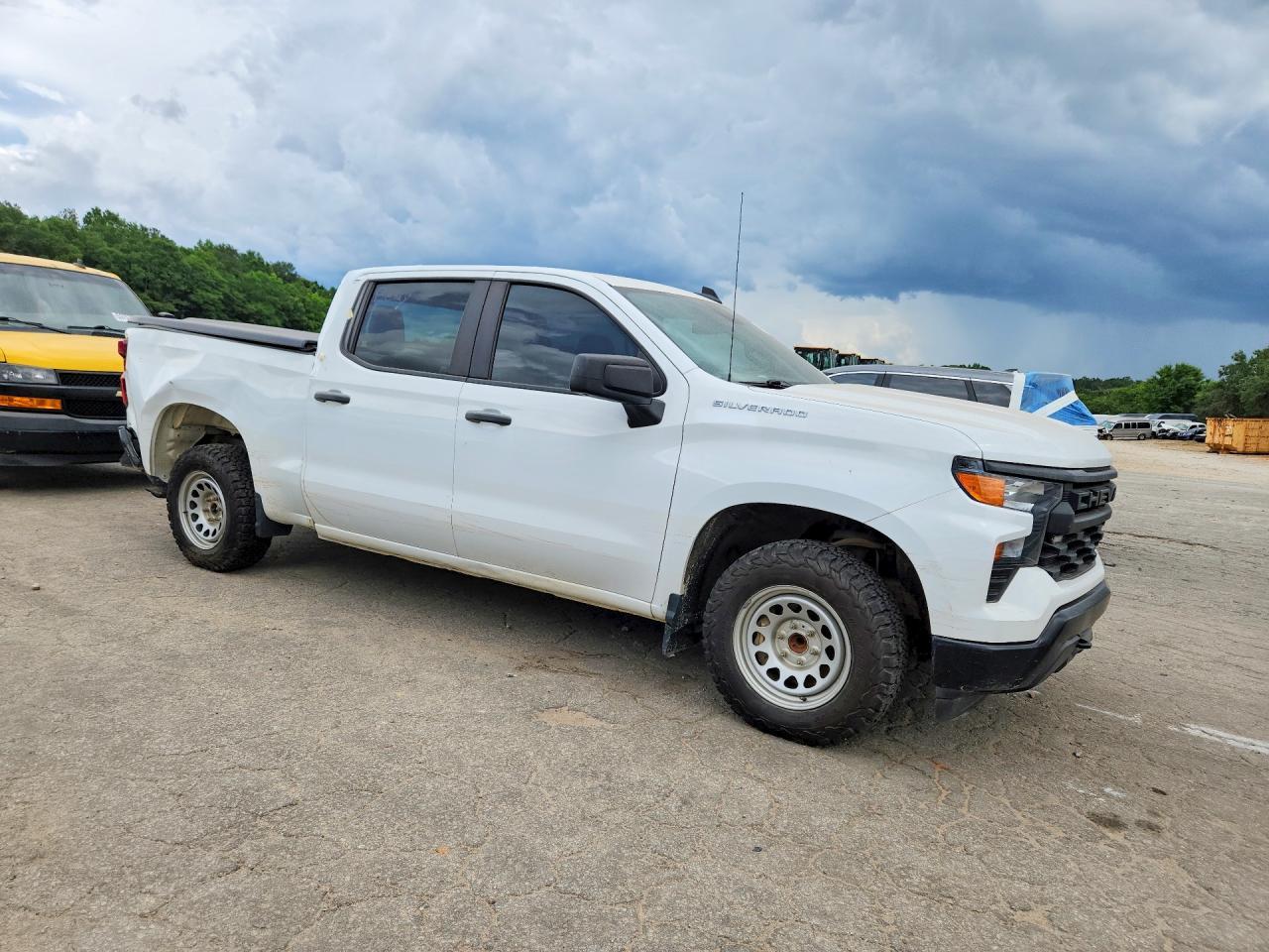 2024 Chevrolet Silverado C1500 - Фото 4