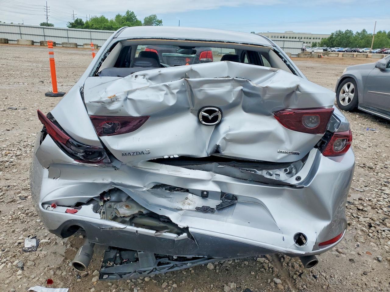 2019 Mazda 3 Select - Image 6