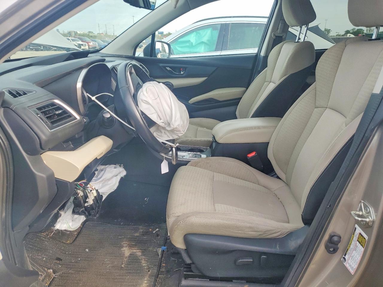 2020 Subaru Ascent Premium - Фото 7