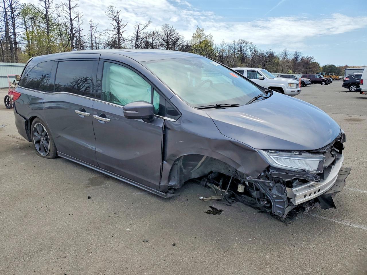 2024 Honda Odyssey Elite - Image 4