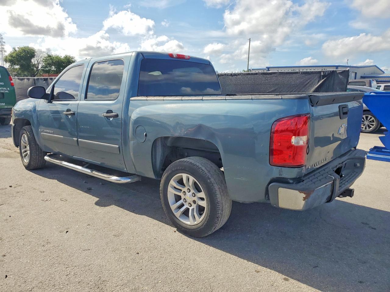 2008 Chevrolet Silverado C1500 - Фото 2