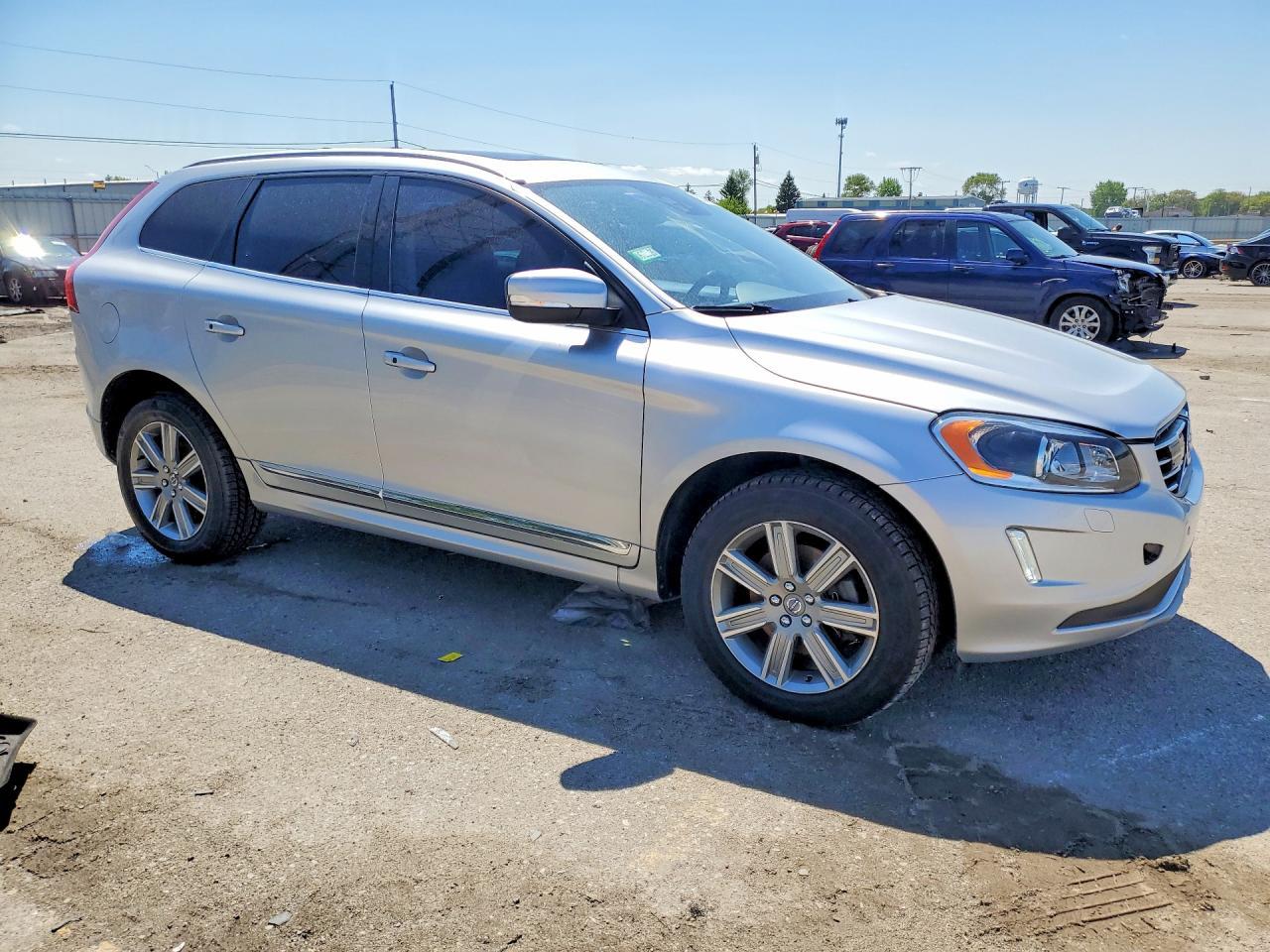 2016 Volvo Xc60 T6 Platinum - Image 4