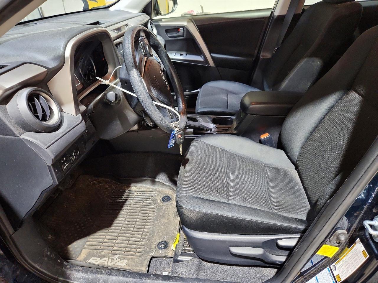 2018 Toyota Rav4 Le - Image 7
