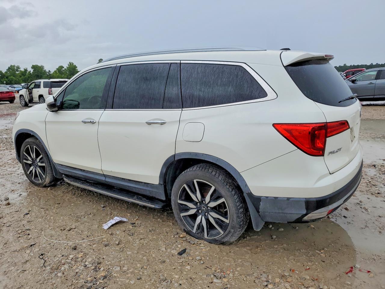 2016 Honda Pilot Touring - Фото 2