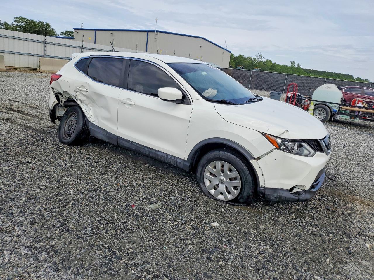 2019 Nissan Rogue Sport S - Image 4