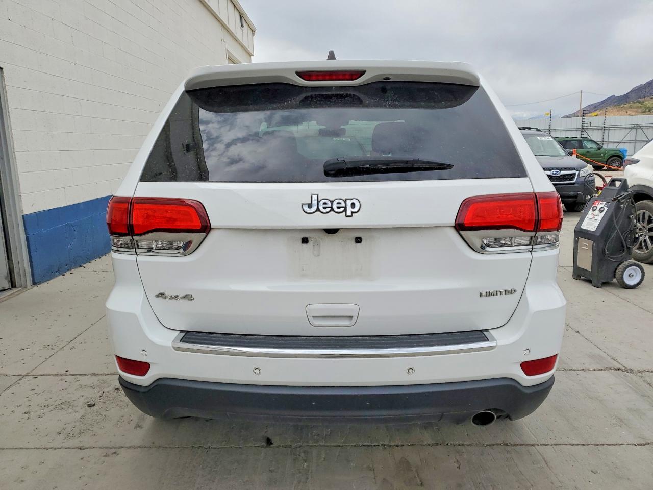 2020 Jeep Grand Cherokee Limited - Image 6