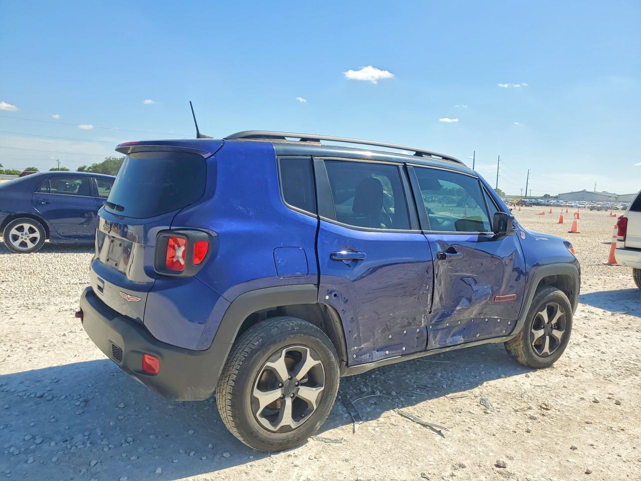 2021 Jeep Renegade Trailhawk - Фото 3