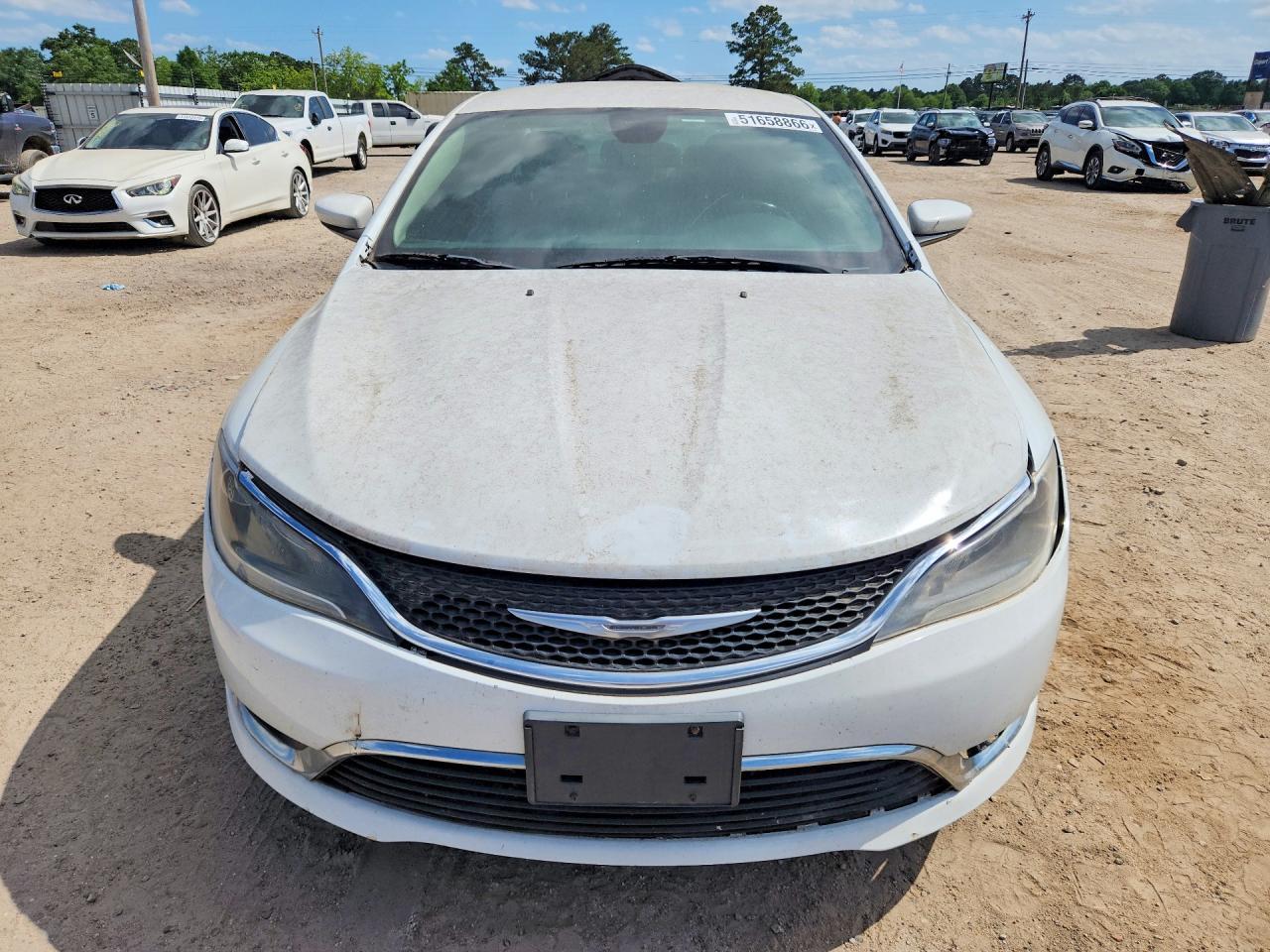 2016 Chrysler 200 Limited - Фото 5