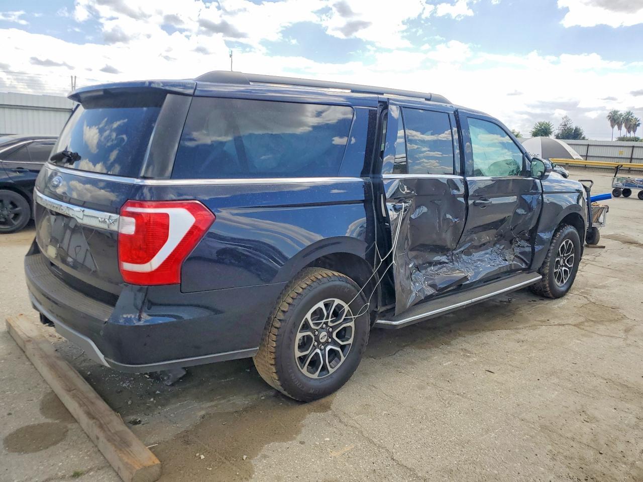 2021 Ford Expedition Max Xlt 4 - Фото 3