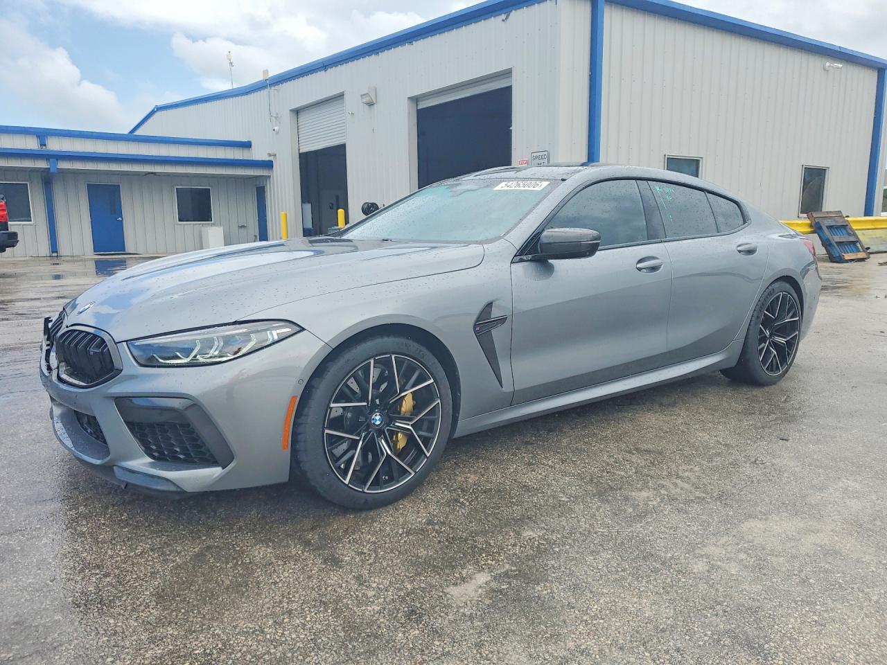 2024 BMW M8