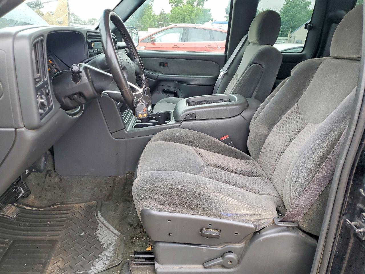 2003 Chevrolet Silverado C1500 - Image 7