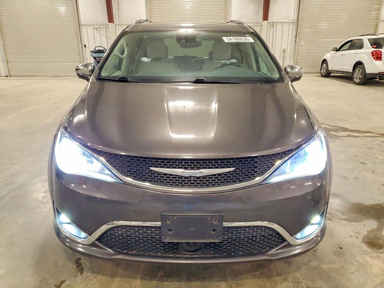 2017 Chrysler Pacifica Limited - Image 5