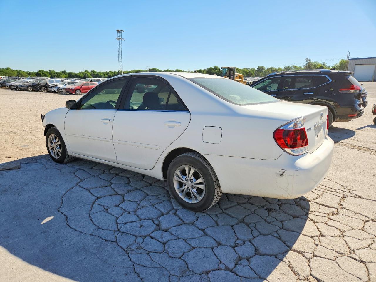 2006 Toyota Camry Le V6 - Image 2