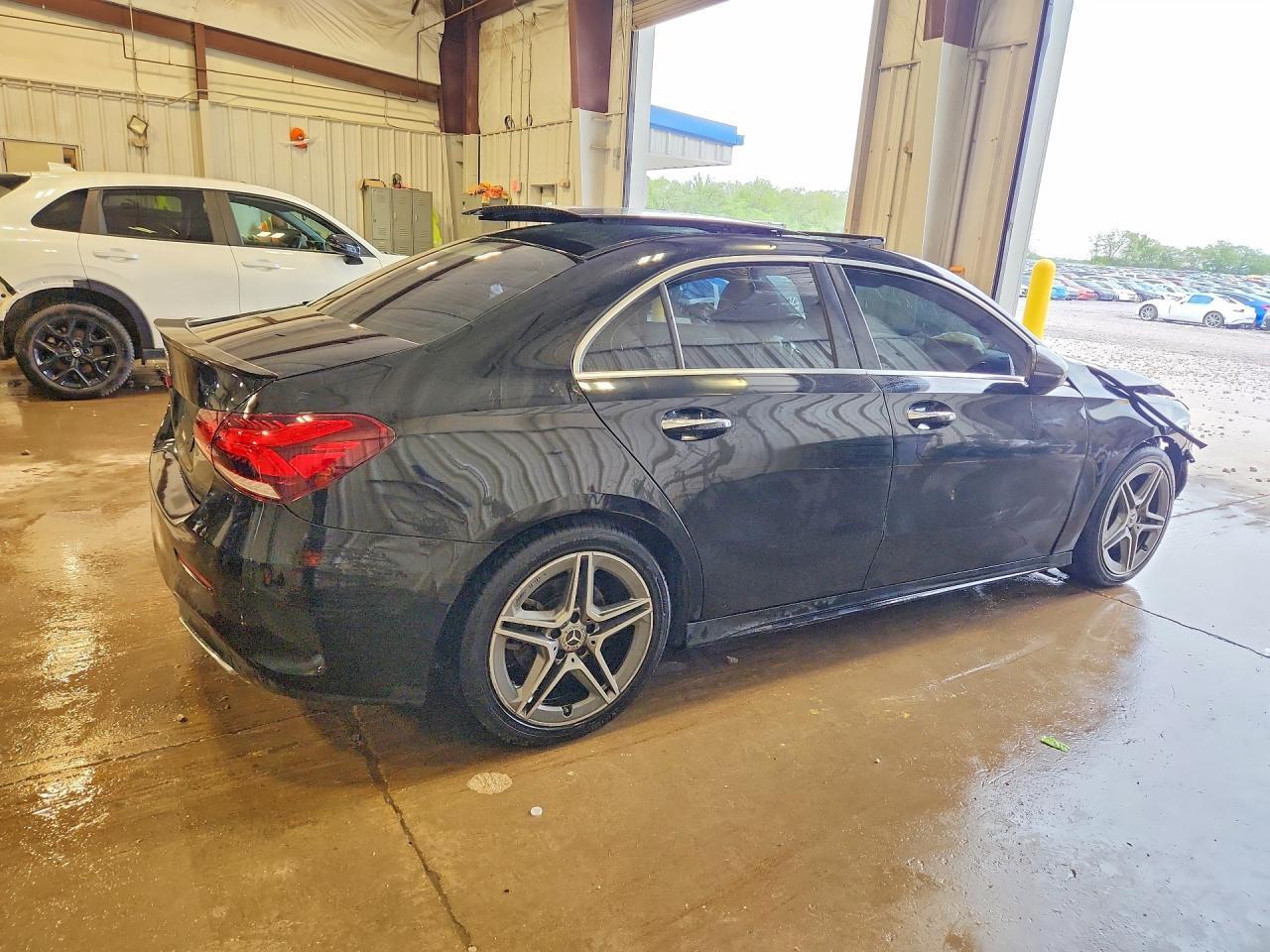 2019 Mercedes-Benz A 220 - Фото 3