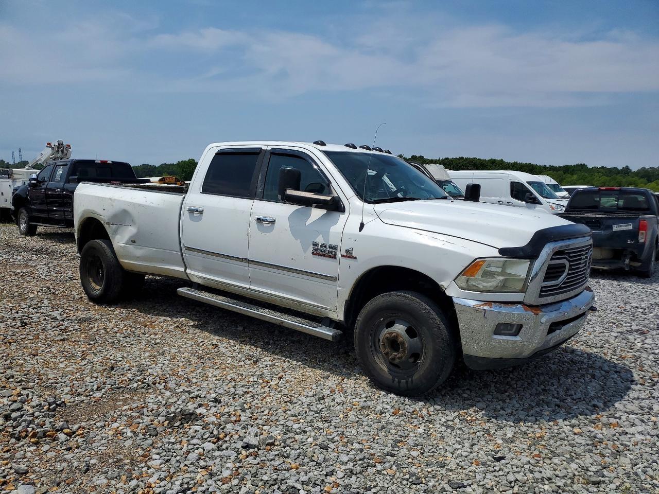 2014 Ram 3500 Slt - Image 4