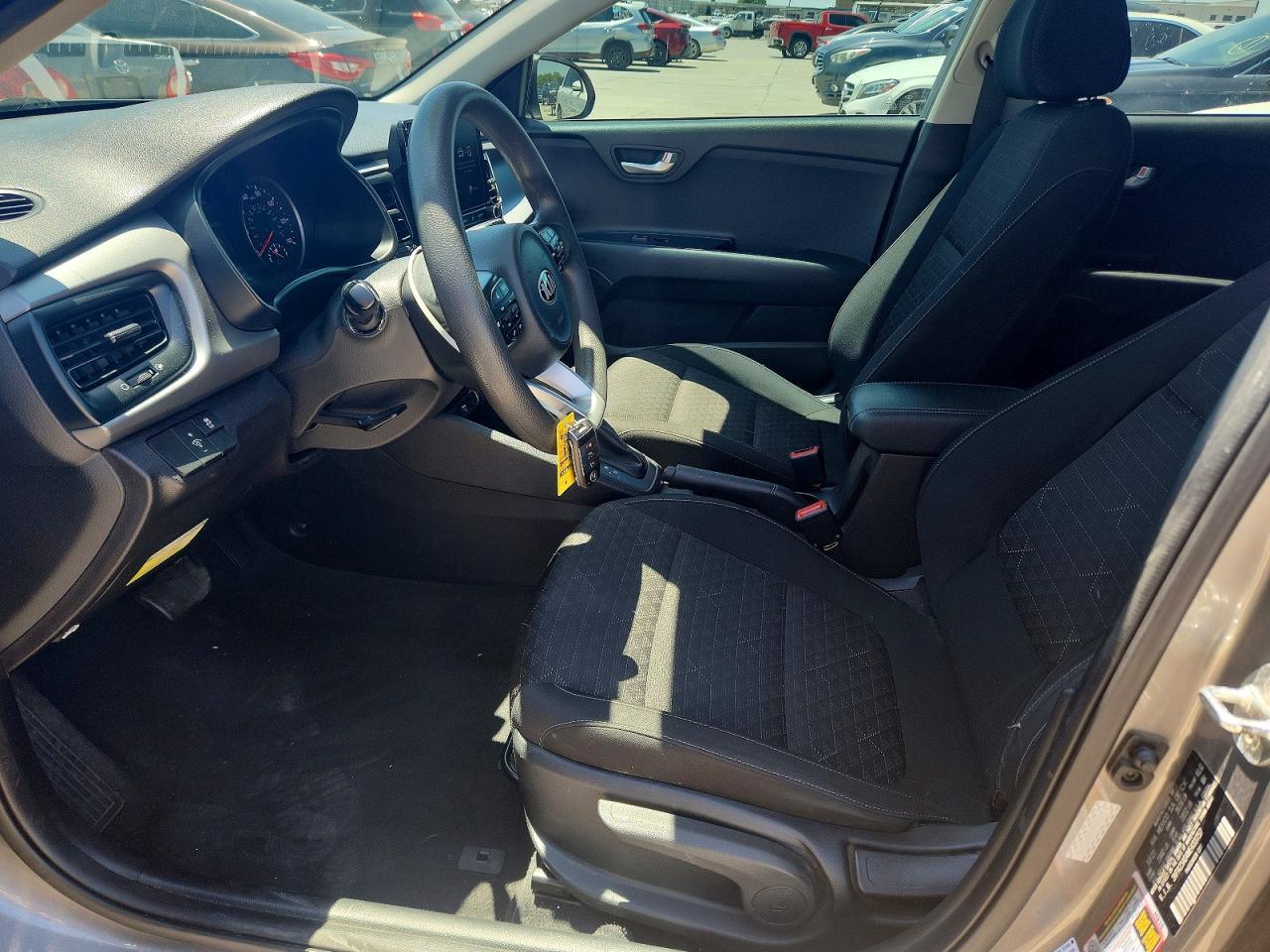 2021 Kia Rio S - Фото 7
