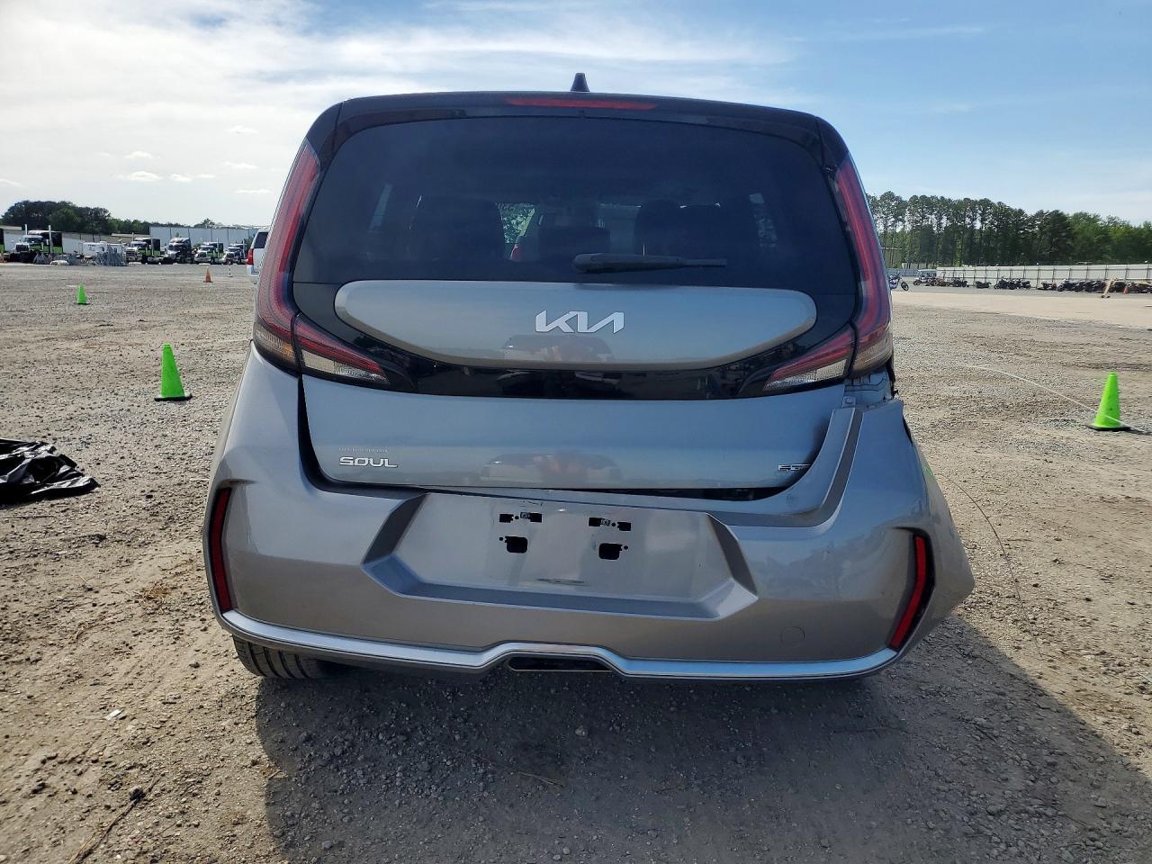 2023 Kia Soul Gt Line - Image 6