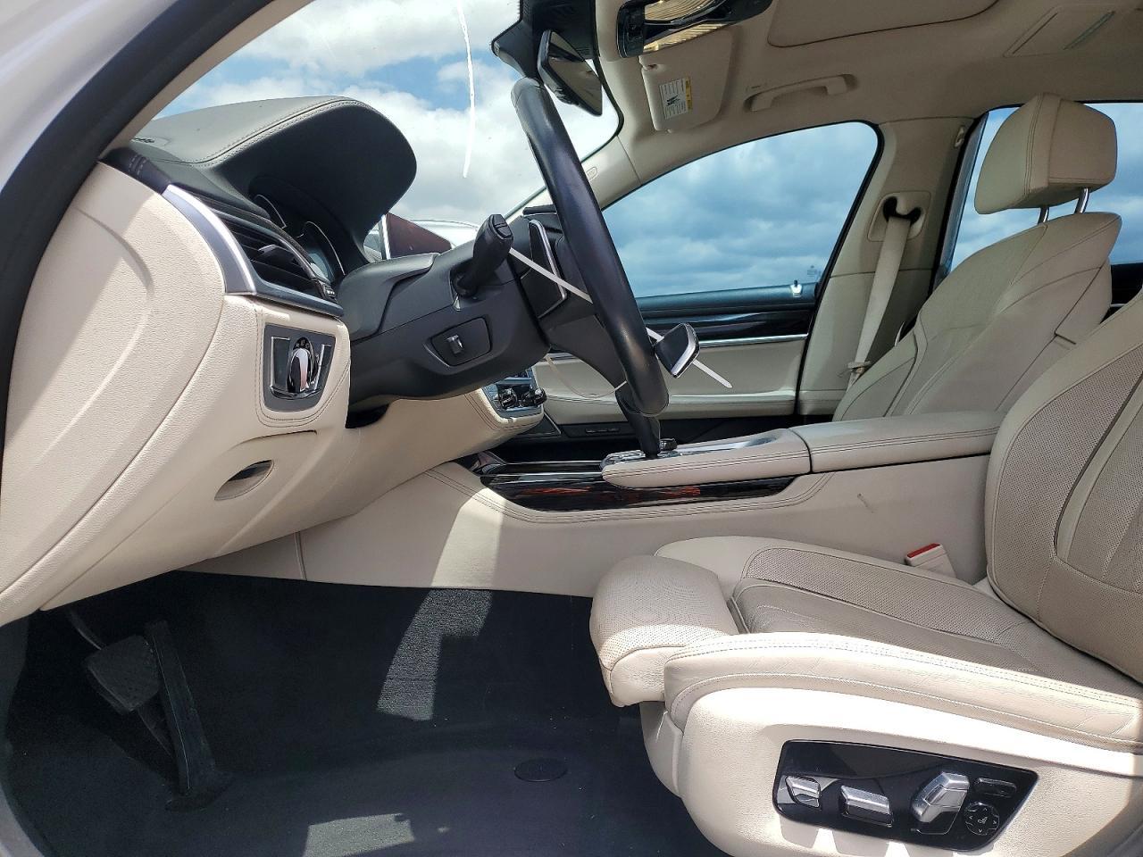 2019 BMW 740 I - Image 7