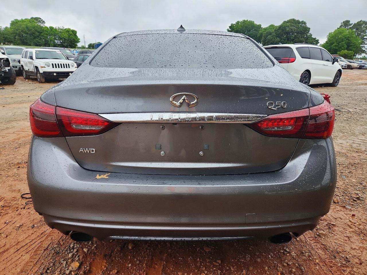 2018 Infiniti Q50 3.0T Luxe - Фото 6