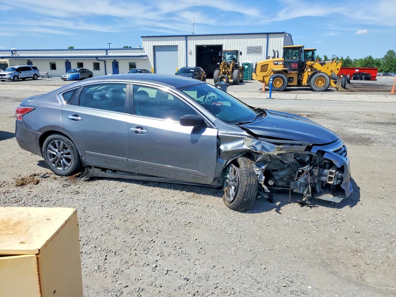 2015 Nissan Altima 2.5 S - Фото 4