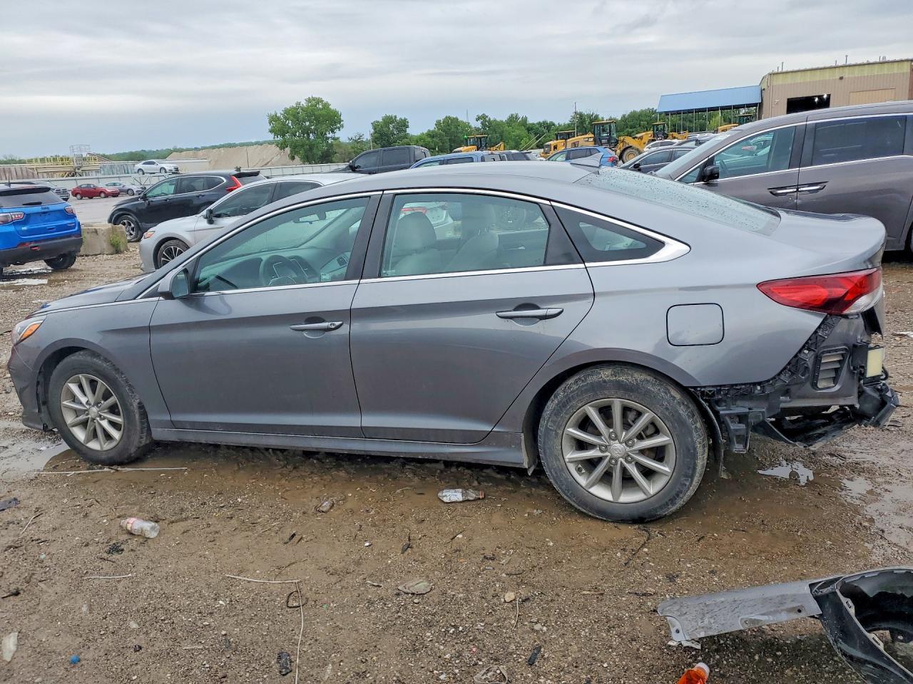 2018 Hyundai Sonata Eco - Image 2