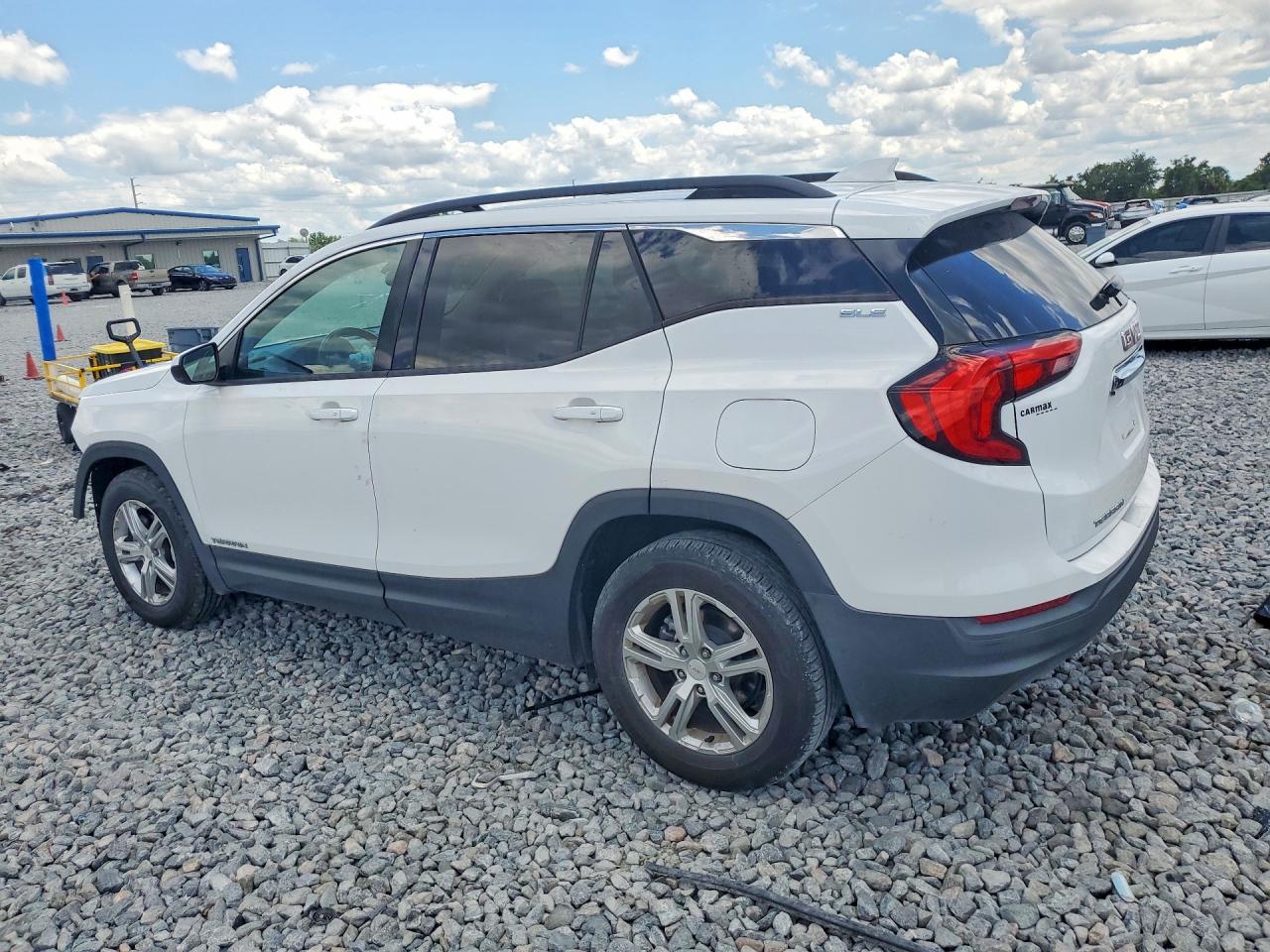 2019 GMC Terrain Sle - Image 2