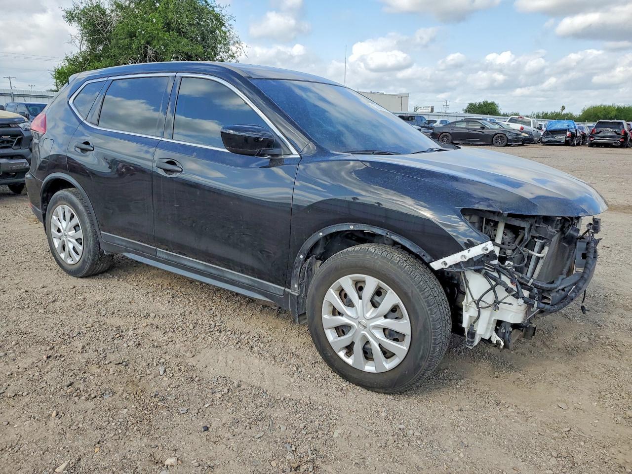 2020 Nissan Rogue S - Фото 4