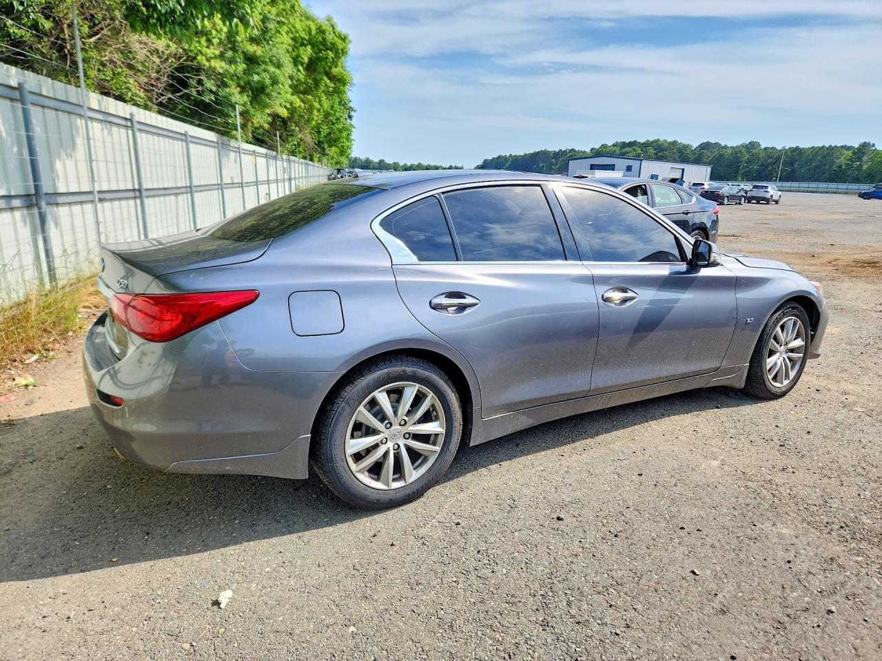 2015 Infiniti Q50 Premium - Фото 3