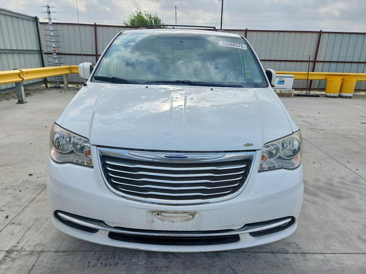 2016 Chrysler Town & Country Touring - Фото 5
