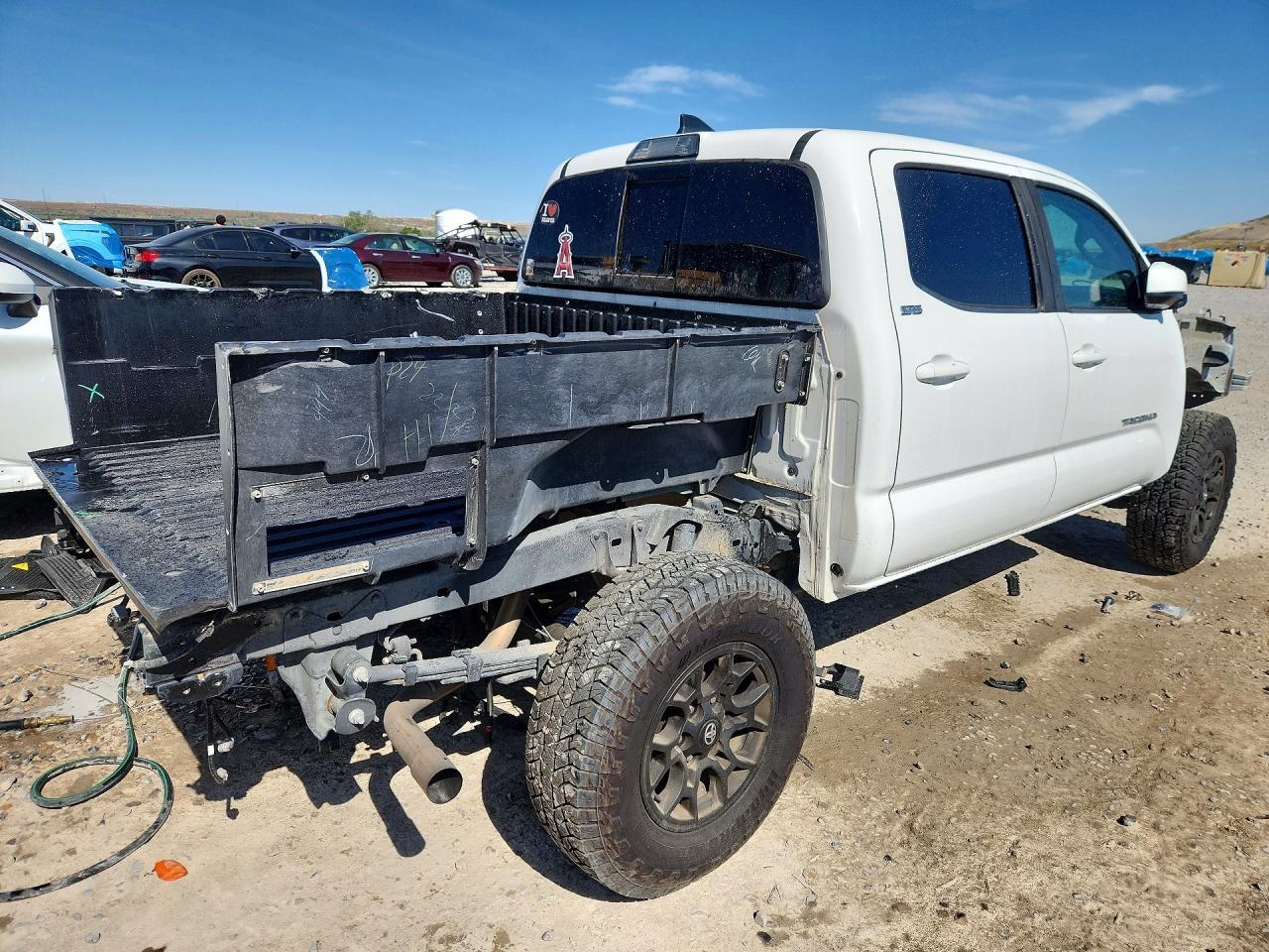 2019 Toyota Tacoma Sr5 V6 - Image 3