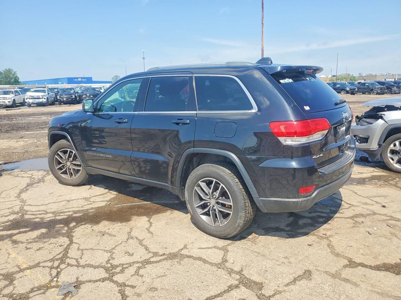 2018 Jeep Grand Cherokee Laredo - Фото 2
