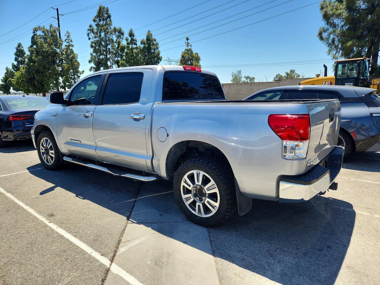2010 Toyota Tundra Grade - Фото 2