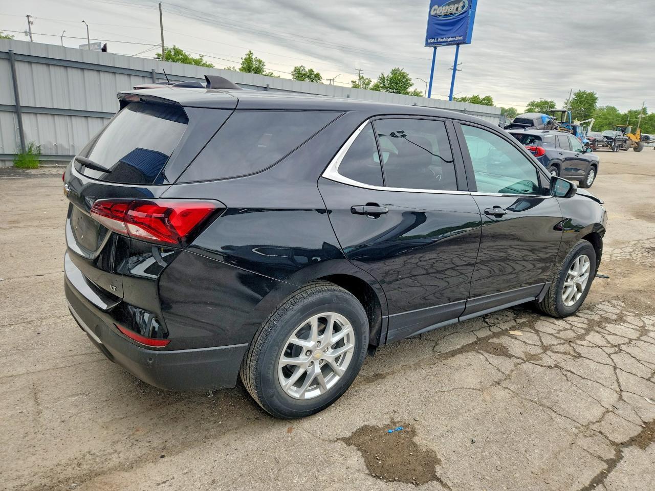 2022 Chevrolet Equinox Lt - Фото 3