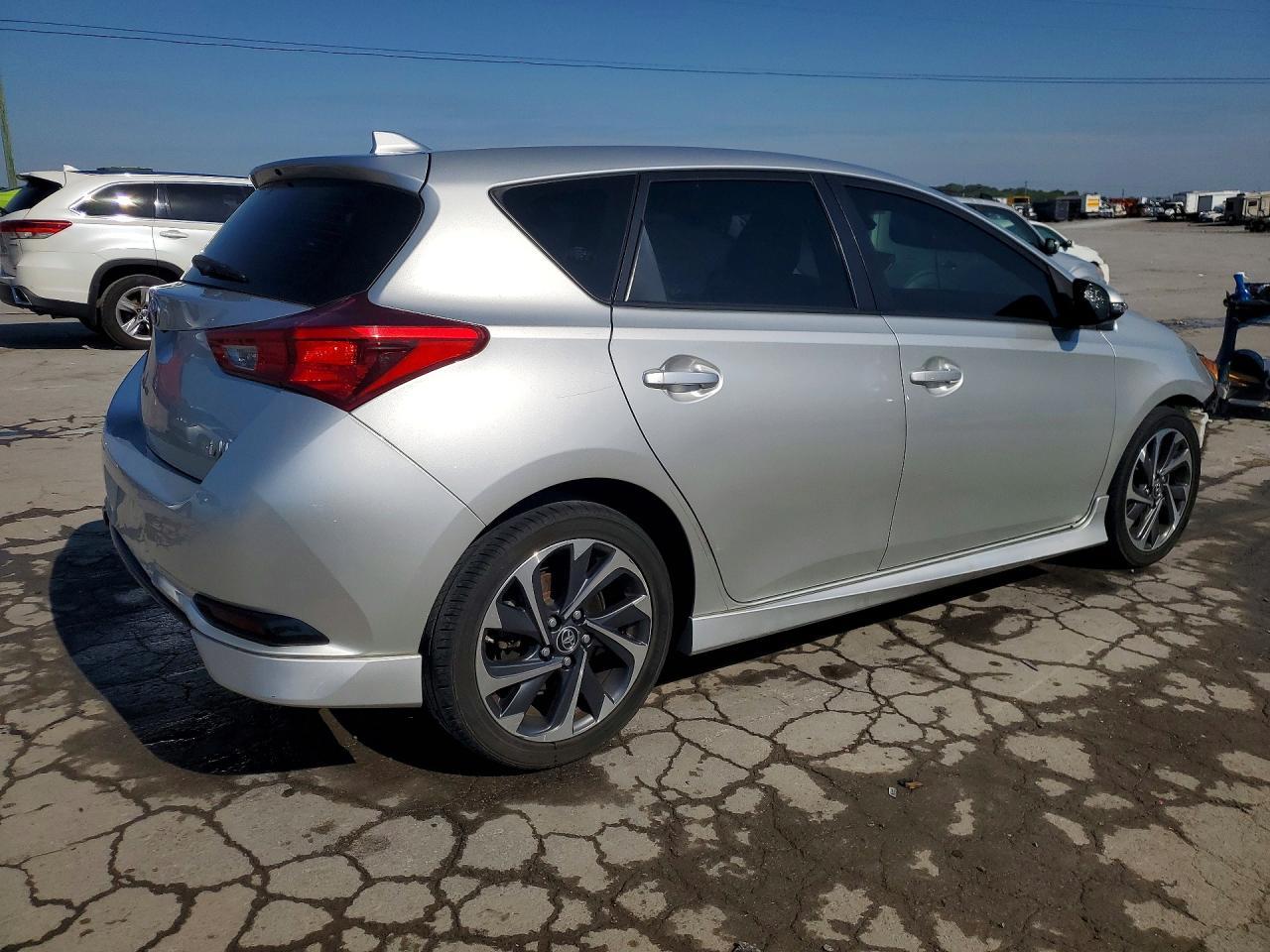 2018 Toyota Corolla Im Base - Image 3